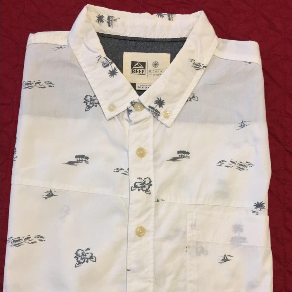 REEF Men’s Short Sleeve Shirt